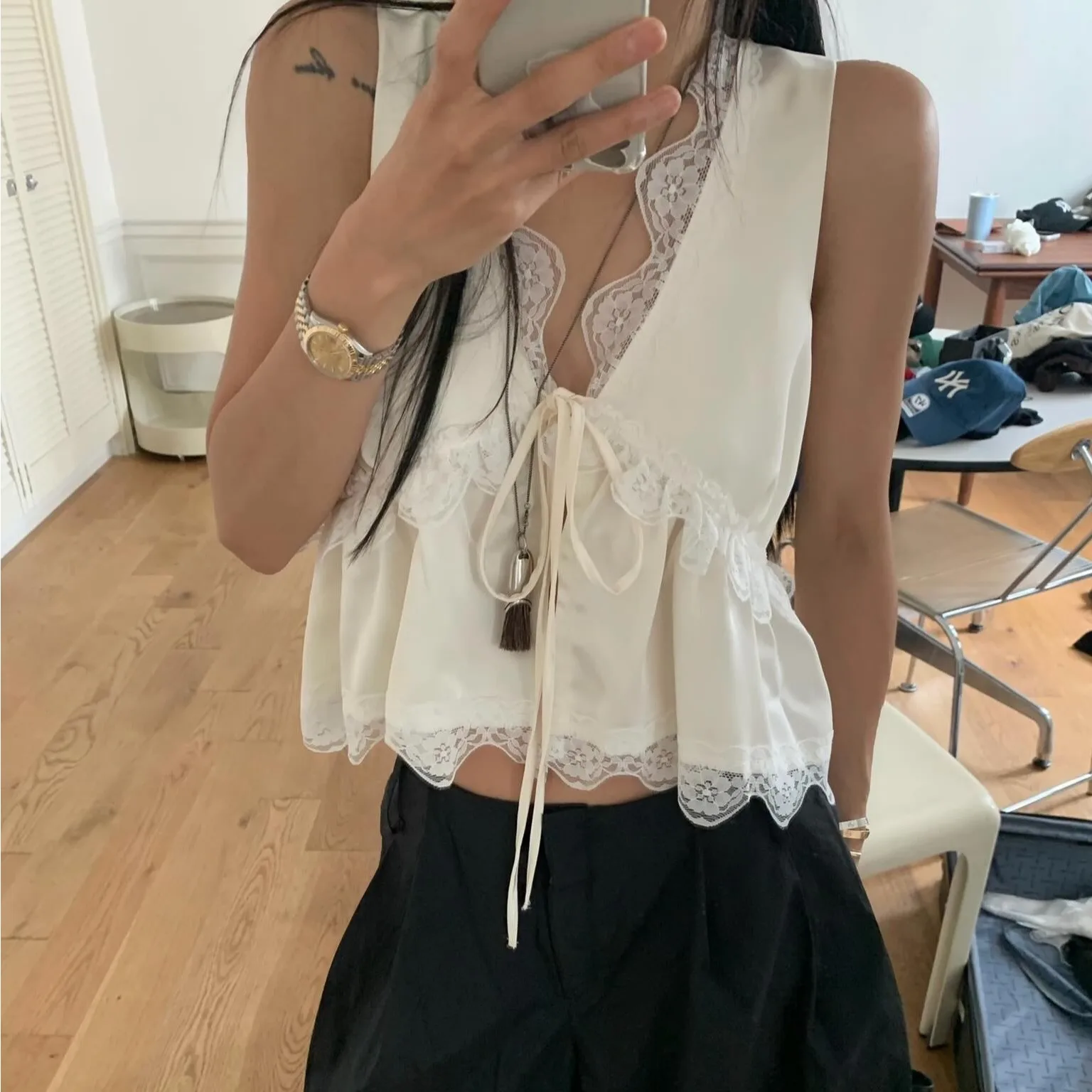 Fashionable Lace Patchwork Belted Sleeveless Vest Versatile Casual Style Three-acetate Fiber Women's Outerwear Summer Season
