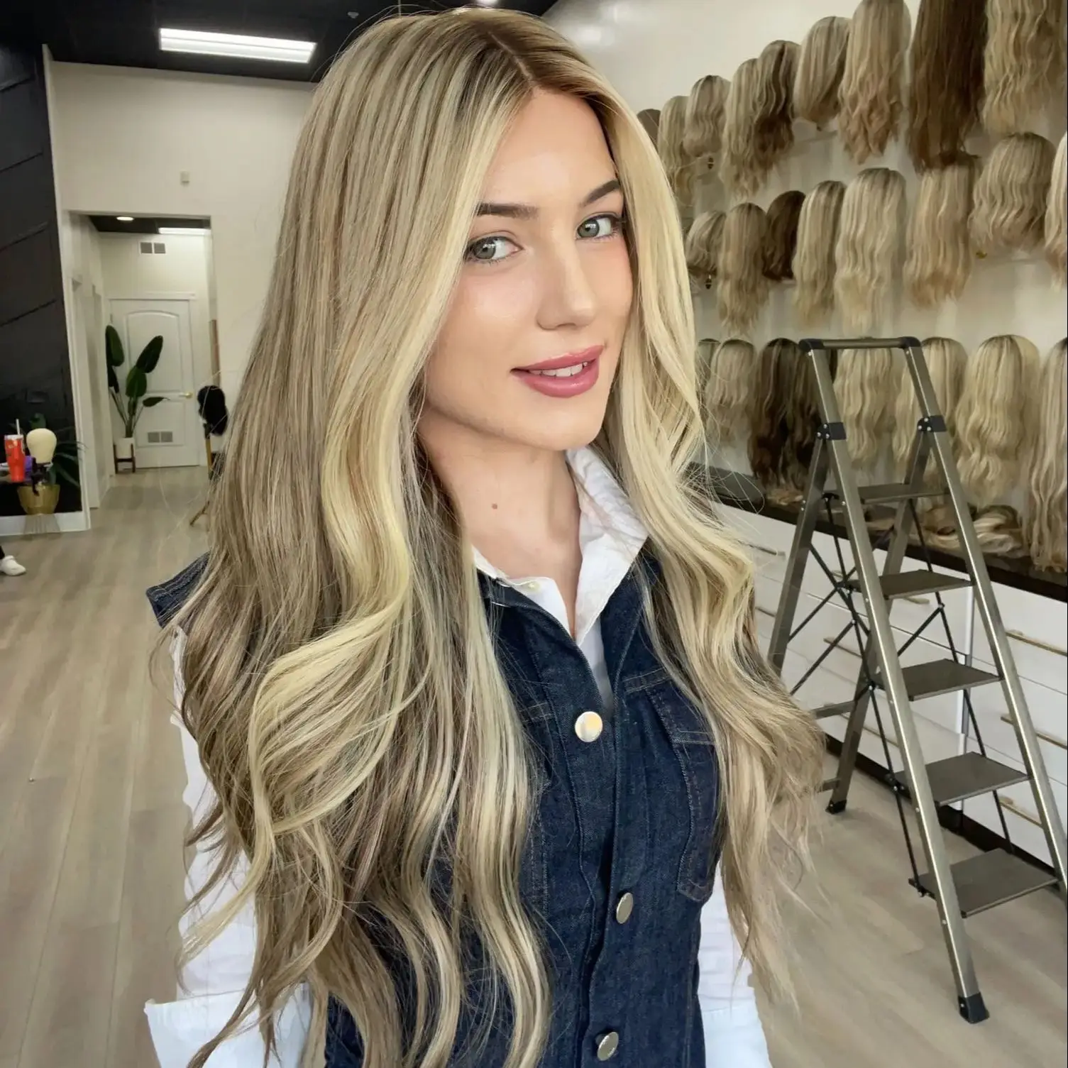 30 Inches Long Length Loose Wave Easy To Wear Synthetic Lace Top Wigs Ombre Light Brown With Blonde Highlights High Density Wigs