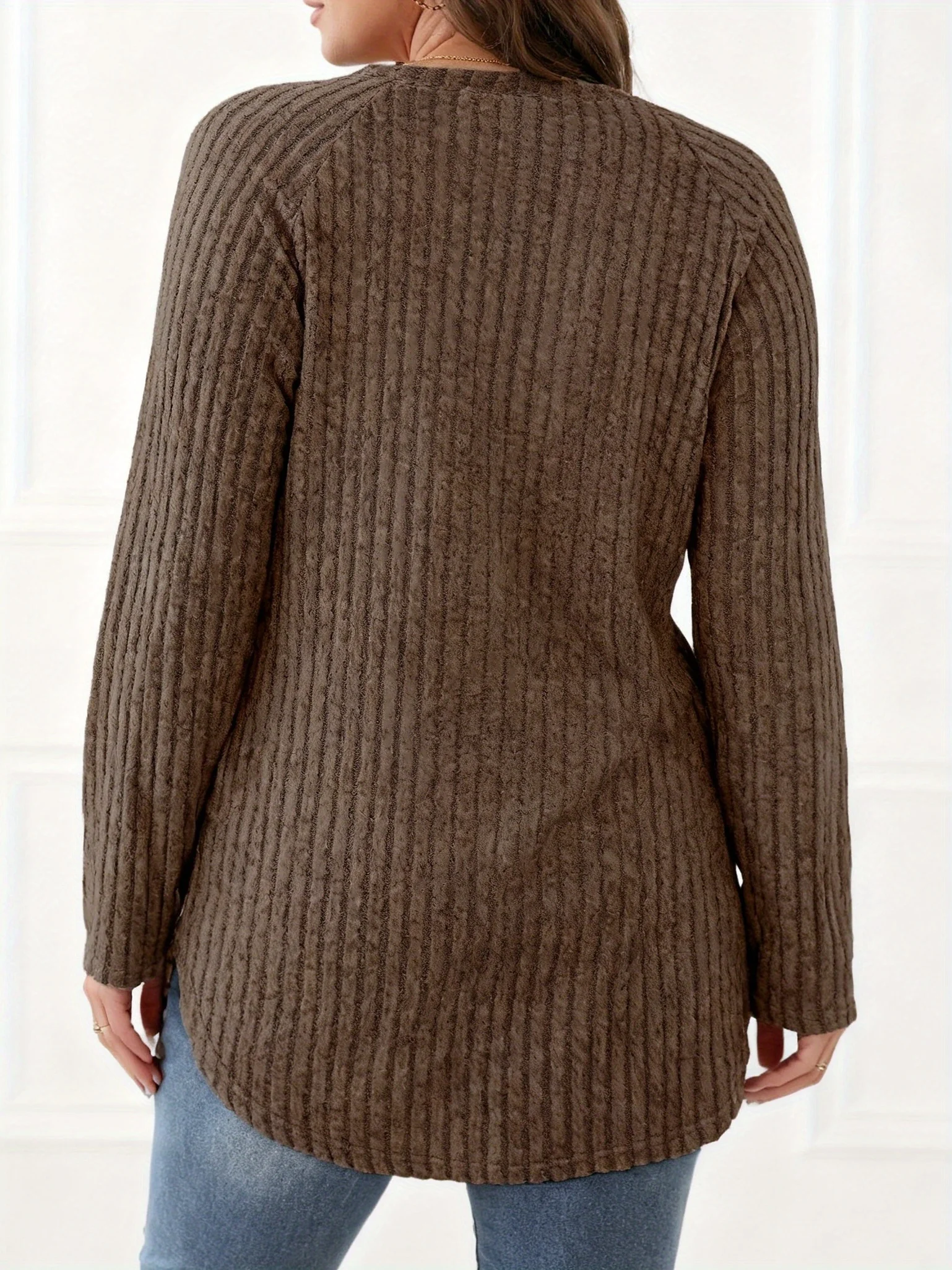 Gemütliches Plus-Size-Langarmshirt für Damen mit Rippenmuster für mühelosen Stil und Komfort – Detail 8