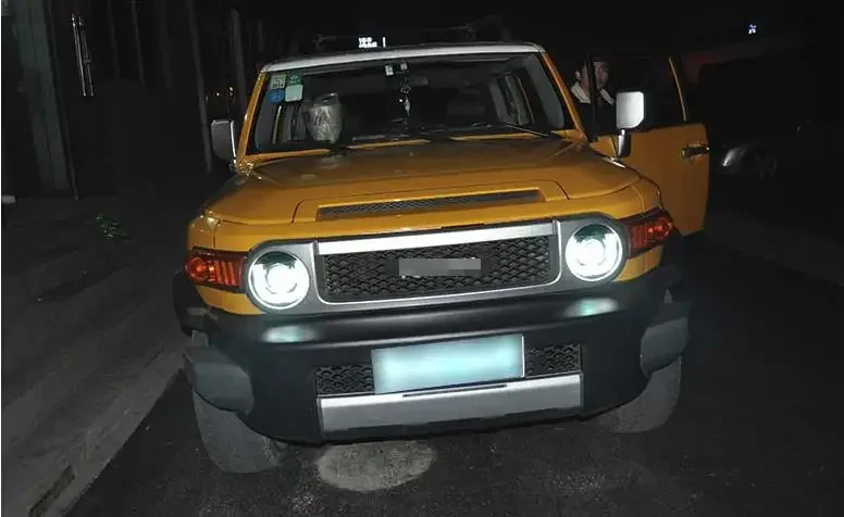 مجموعة مصابيح السيارة الأمامية لتويوتا 2007-2014 لـ FJ Cruiser LED U style عين الملاك مع عدسة العرض #3