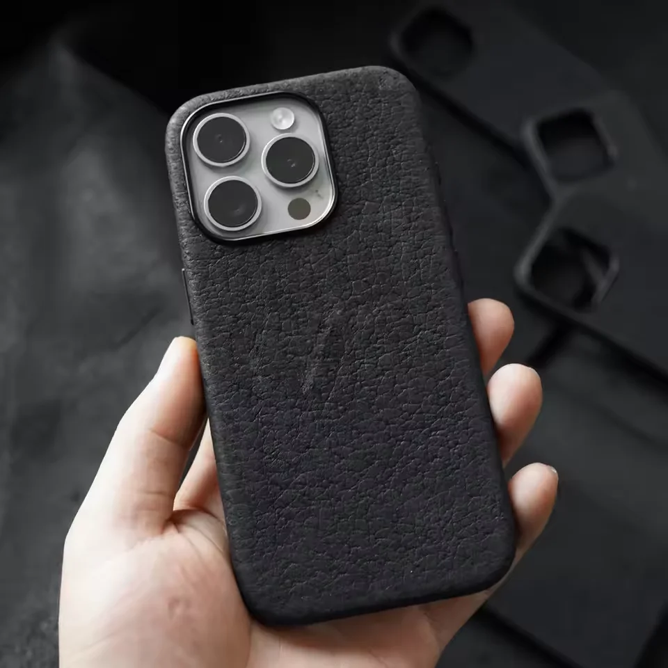 

Breakage African Boar Genuine Leather Case for iPhone 15 Pro Max Retro Personality Phone Cover