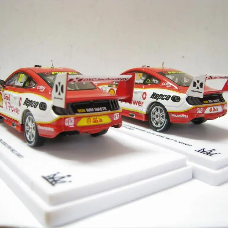 Equipo de carreras de Ford Mustang GT Shell V-POWER AUTÉNTICO a escala 1:43 fundido a presión # 12/ # 17 2 Taiwán aleación coche modelo coleccionable juguete para regalo
