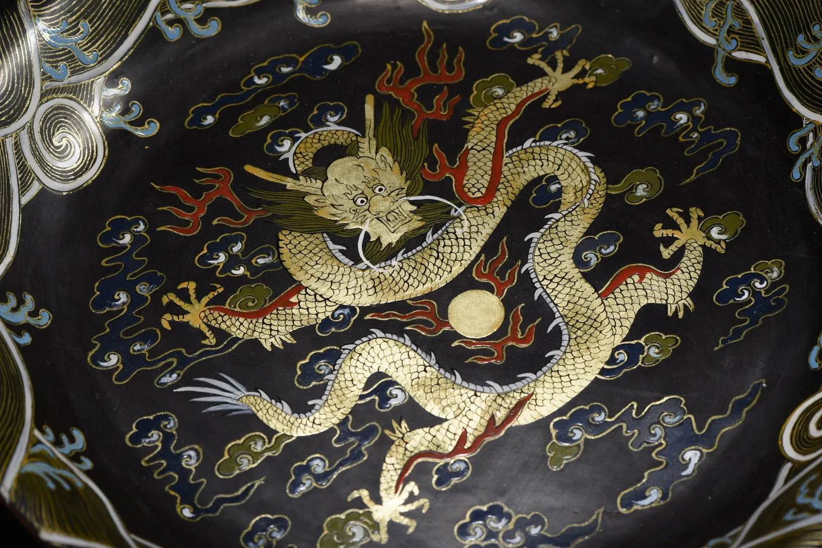 Old Wood lacquerware Outline in gold High Relief floral pattern Dragon patterned plate Reward Plate Amass wealth Ornaments