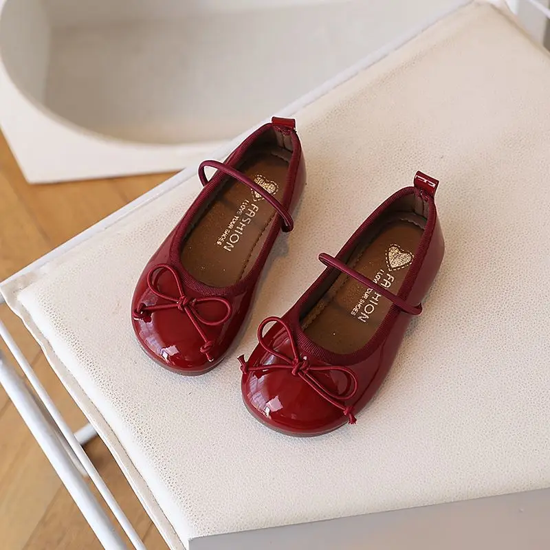 

Girls Soft Sole Princess Shoes 2026 Spring Autumn Kids New Style Leather Shoes Stylish Children's Footwear