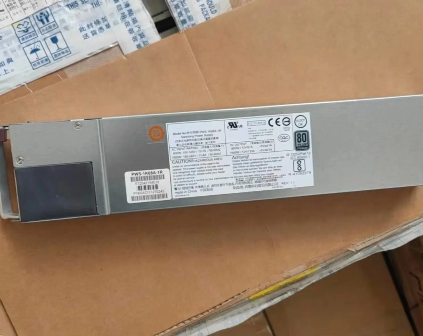 PWS-1K68A-1R 1600W 1U 80 Plus Titanium Switching Power Supply