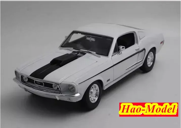 

Maisto1:18 For Ford Mustang 1968 Alloy Diecast Metal Car Model Toys Boys Birthday Gifts Hobby Display Collection Ornaments White