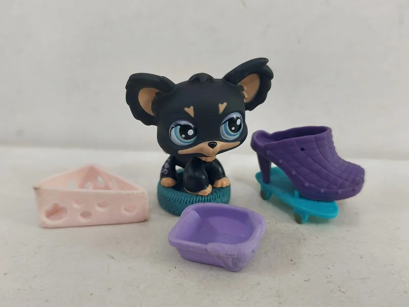 LPS Figure Black Dog Blue eyes W/5pcs Accessories Littlest Pet Shop toy #7073