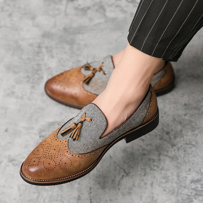 Mens Flats Tassel British Men Oxford Leather Dress Shoes Men Black Pointy Elegant Wedding Party Dress Loafer Fashion Formal