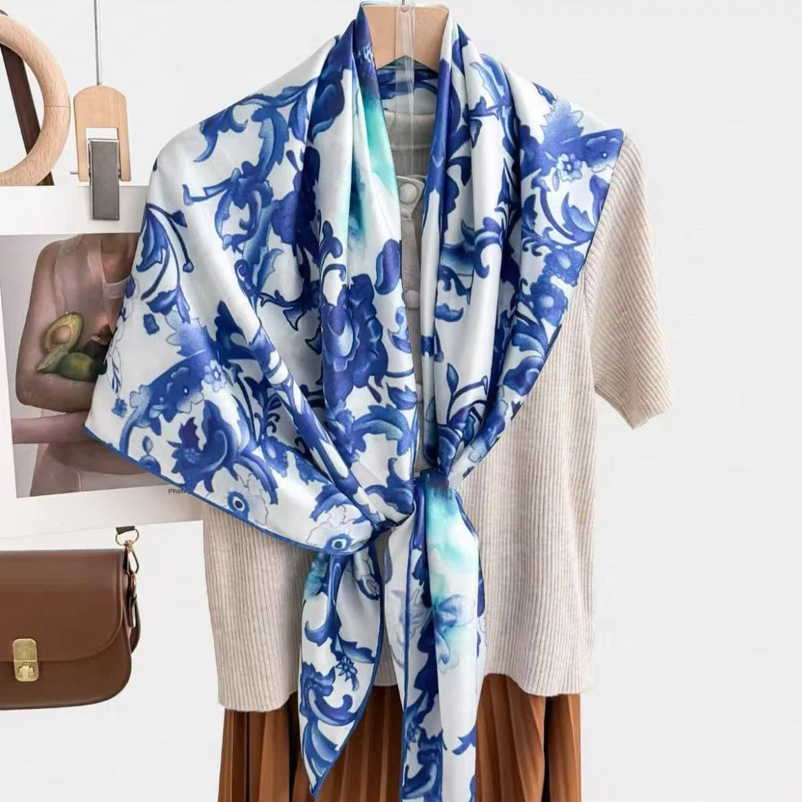 

Luxury 100% Mulberry Silk Scarf Chinese Chinoiserie Floral Pattern Hand-Rolled Edge Breathable Summer Shawl