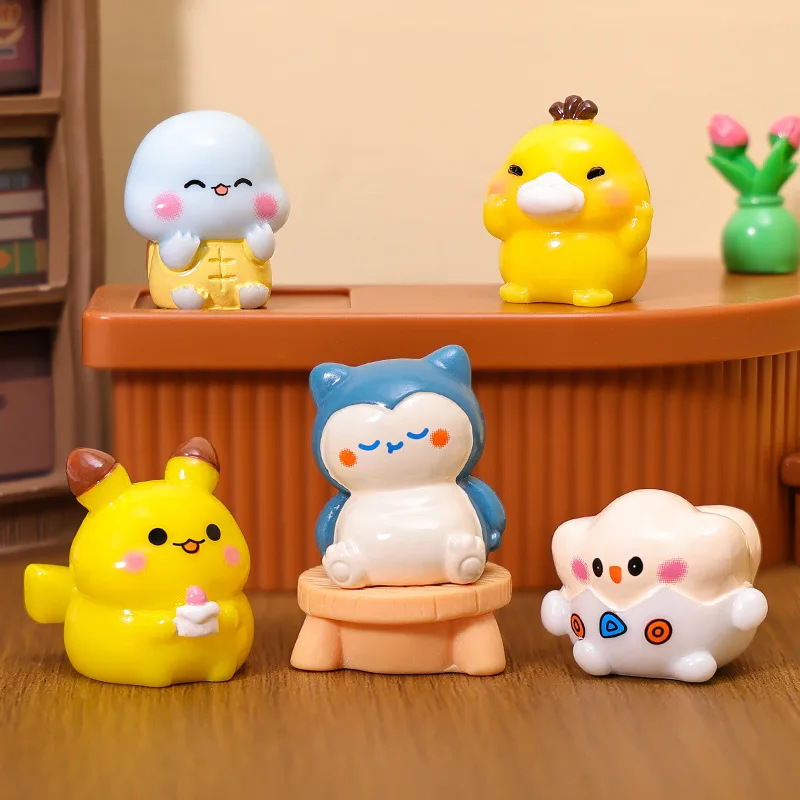 6 Stück/Set Anime-Figuren, Taschenmonster, niedliche Statuen, Schreibtischdekoration, Sammlerstück, Q.ver-Spielzeug, Geschenk für Feste und Geburtstage – Detail 3