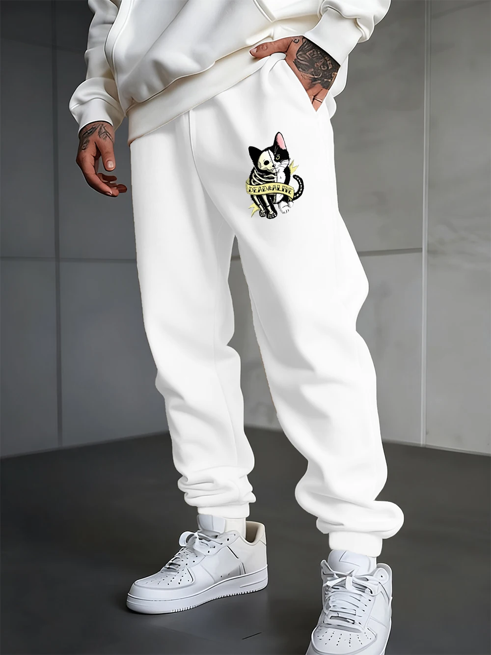 

Dead & Alive Skull Cat Printing Sweatpants Men Casual Jogger Pants Elastic Waist Pocket Fleece Trousers Autumn Male Streetwear