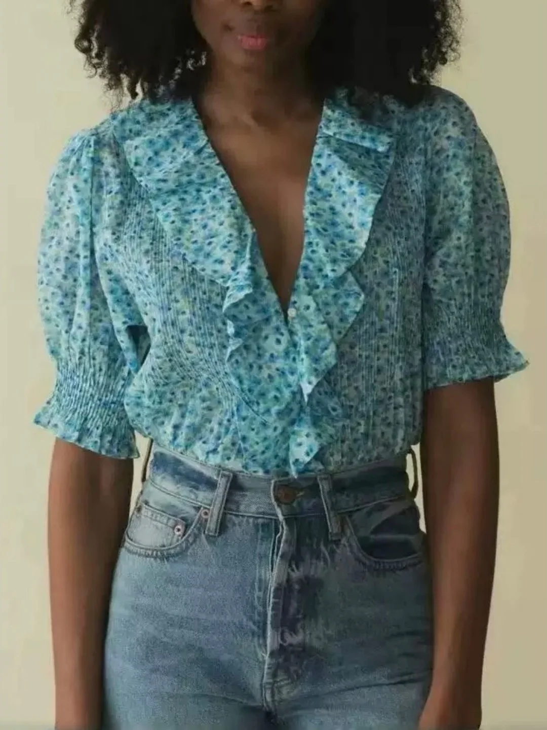 

Retro Sle Floral Print ort Sve V-Ne Women's irt Spring 2026 Loose Fit Cotton Bubble Sve Classic Elegance