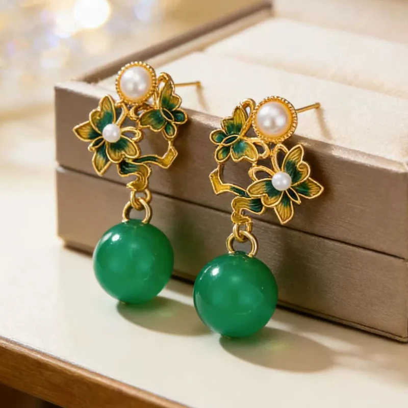 Green Acrylic Bead Dangle Earrings for Women Vintage Elegant Carve Enamel Oil Flower Drop Earrings Party Temperament Jewelry