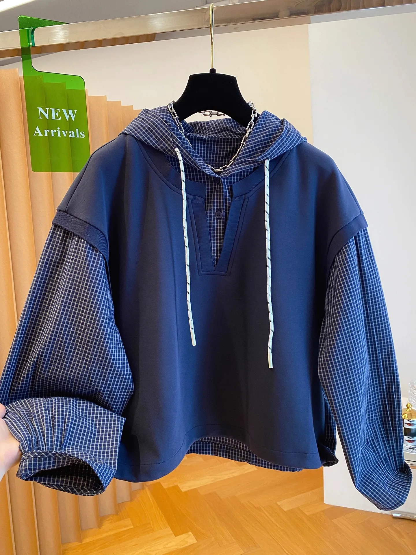 Damska bluza z kapturem, bardzo duża, 300 g/m², imitacja dwuczęściowej bluzy, luźna, długa, na wiosnę i jesień, nowa, wygodna góra.