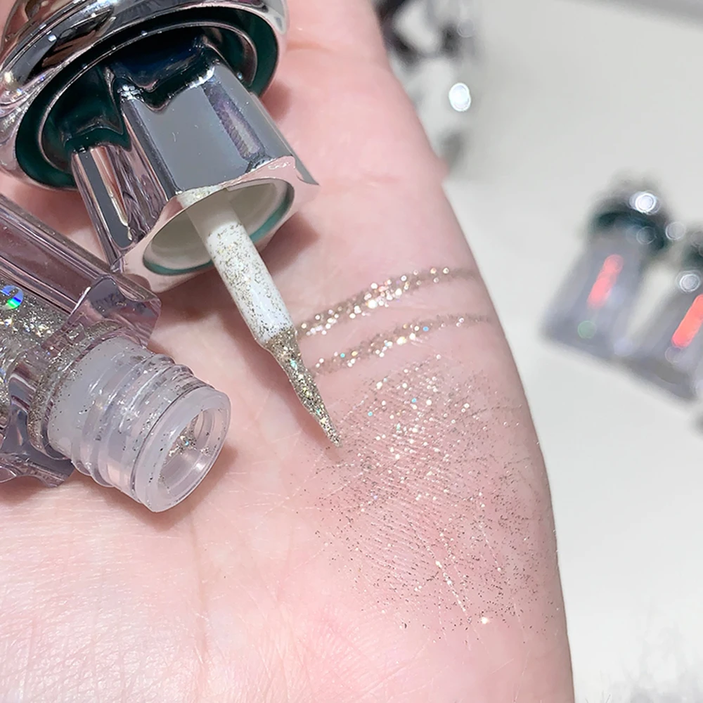 Gege Bear UFO ペンダント光沢のあるアイシャドウ液体真珠光沢のある細かいシマー明るくアンチメイクアップ液体アイシャドウ