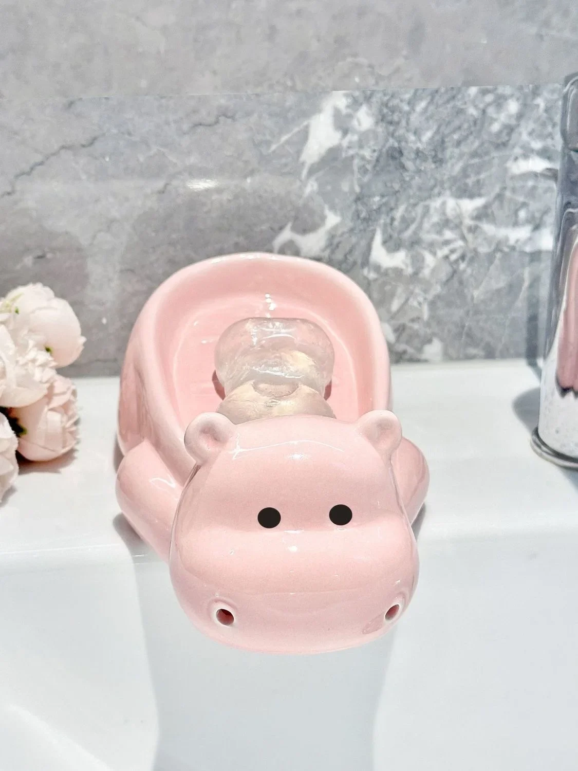 

1Pc Cartoon Cute Hippo Shape Soap Box with Drain Water Soap Box Wash Basin Drainage Shelf Ceramic Soap Dish Bathroom Accessories