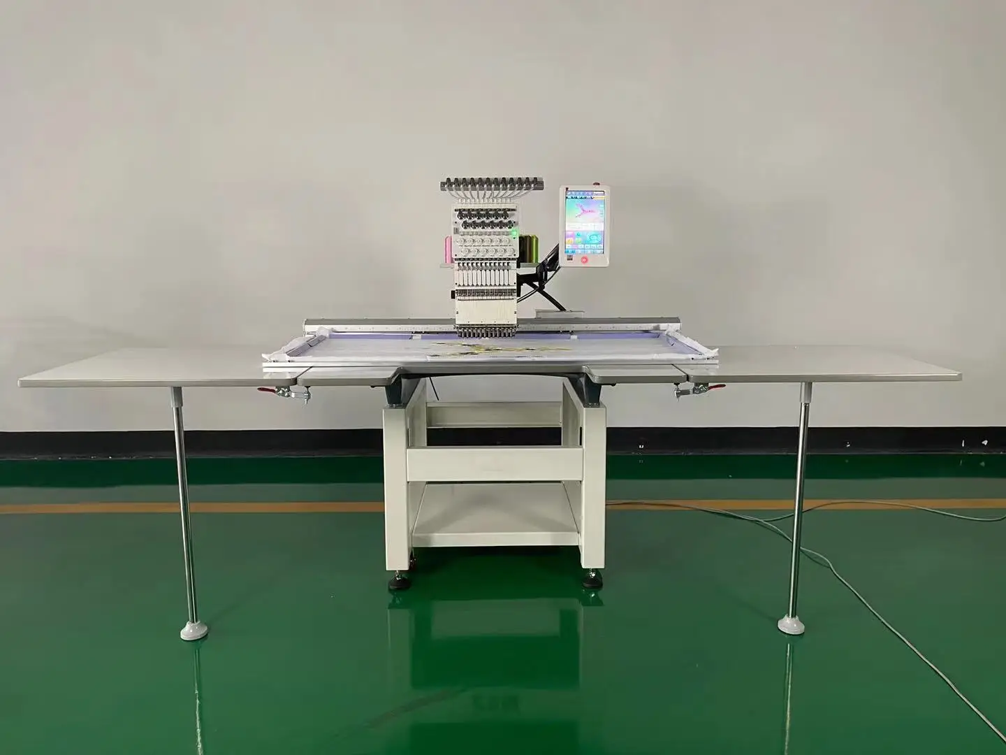 Einkopf-Stickmaschinen für alle Länder