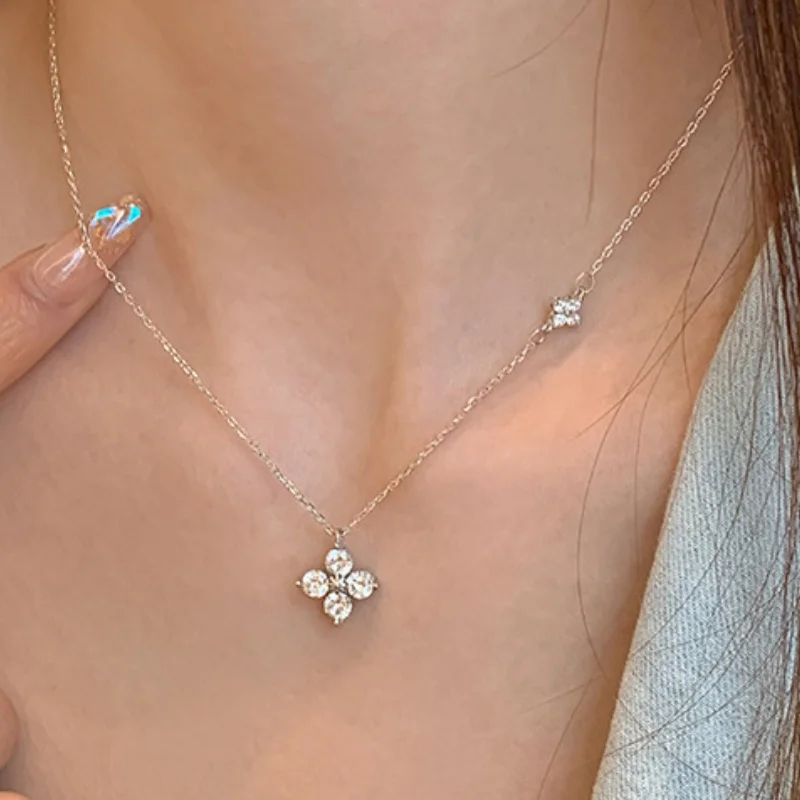 Elegante vierblättrige Blumen-Kubikzirkon-Halskette für Frauen, leichte Luxus-Kette, Hochzeit, Schmuck, Geschenke