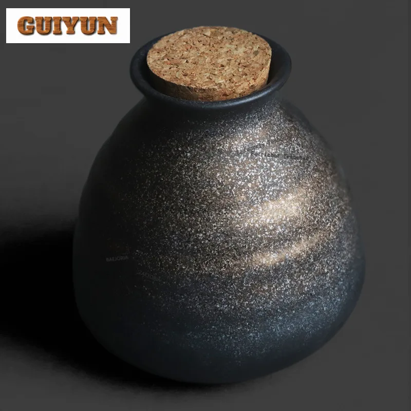 Botella de Vino de Cerámica Rústica de 480ml con Anillo Negro y Dorado, Diseño Creativo Chino, para Vino de Arroz, Sake y Vino Especial