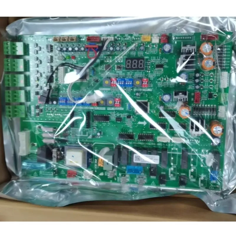 

Parts for the new Midea air conditioner CE-MDVD400 (14) W/RN1-880 main board 17127000001313