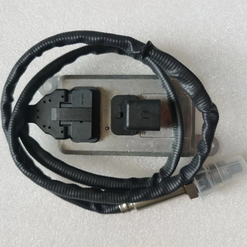 Cross Border Nitrogen and Oxygen Sensor 5WK96754B 4326867 NOx Sensor 24V