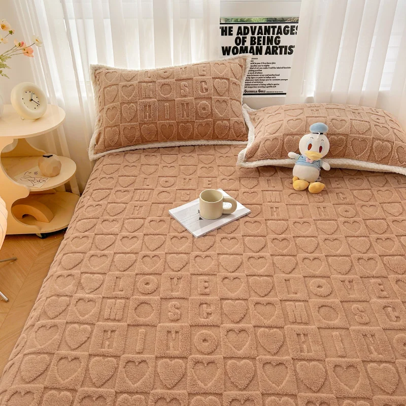 Thickened Plush Mattress Cover Warm Soft Milk Velvet Bed Fitted Sheet Double King Queen Size Bedsheet Mattress Protection Cover