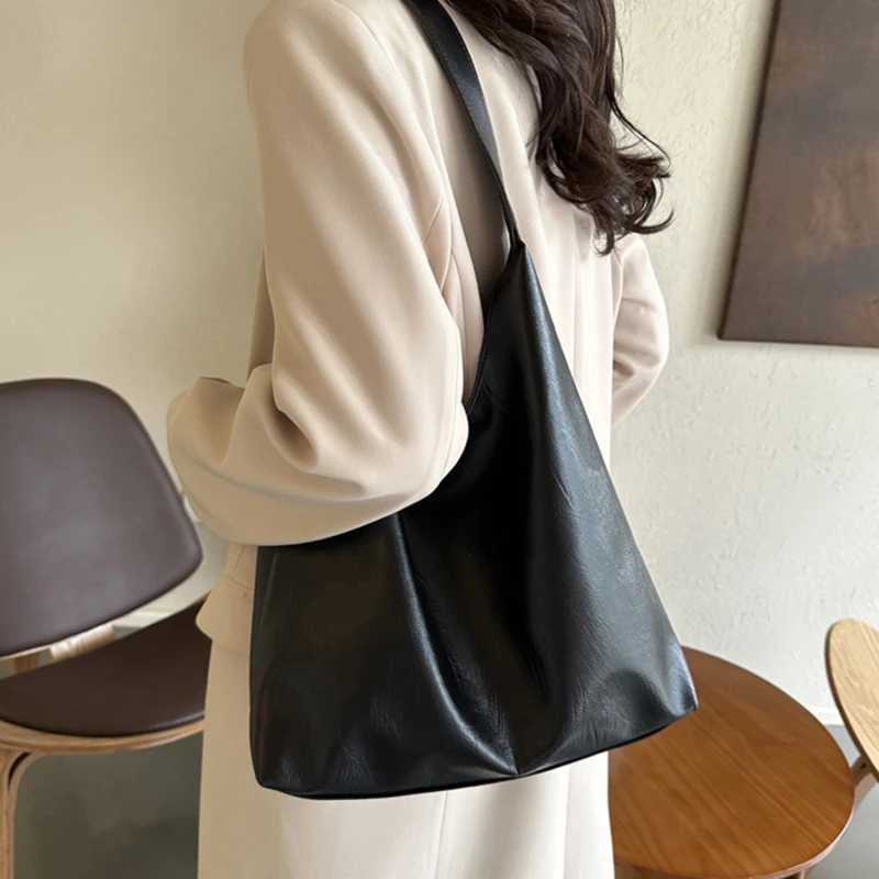 Fashionable Korean Classic Design Sense And Large Capacity Soft Leather Commuter Shoulder Underarm Tote Bag For Office Workers