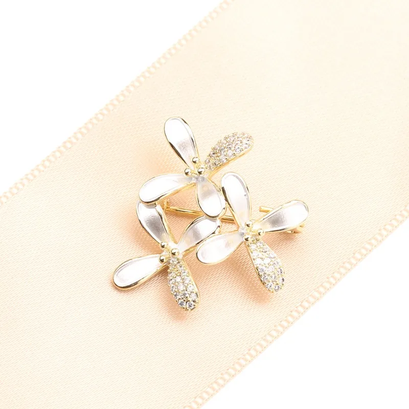 Antislip Brooch Shawl Clip Chest Button Coat Corsage Pin Decoration Buckle Daily Clothing Accessory Badge Breastpin Jewelry Gift