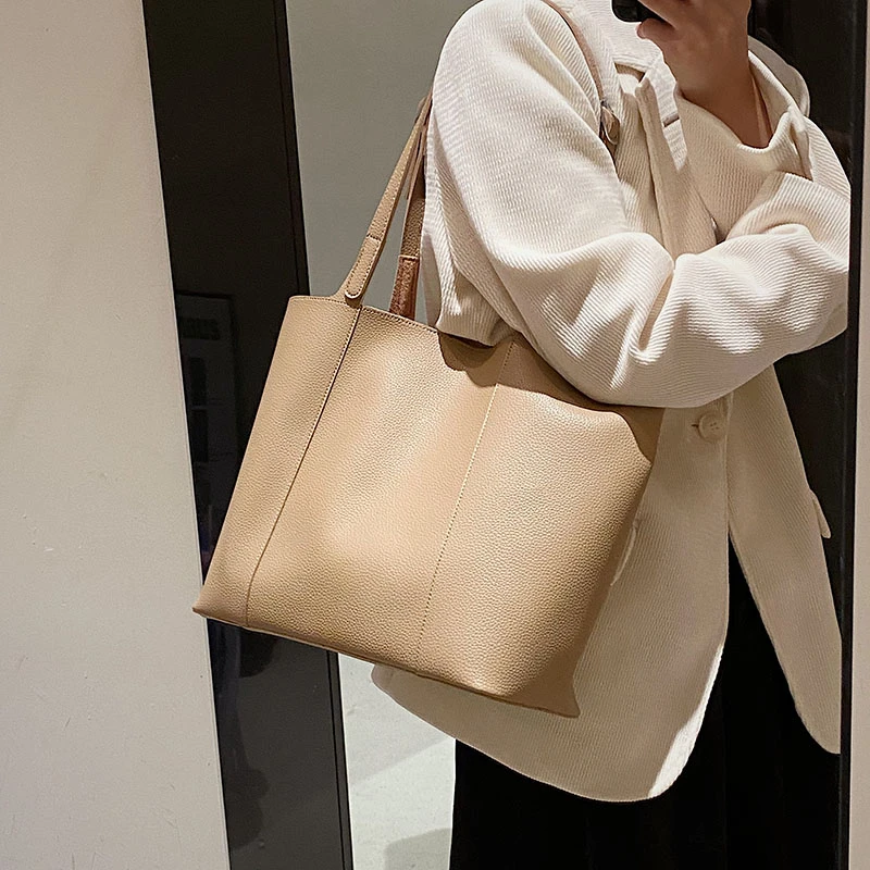 

2024 Fashionable Newest Winter Luxury Shoulder Women Bags High Capacity For Work Big Pockets Leisure Daily Casual PU Leather