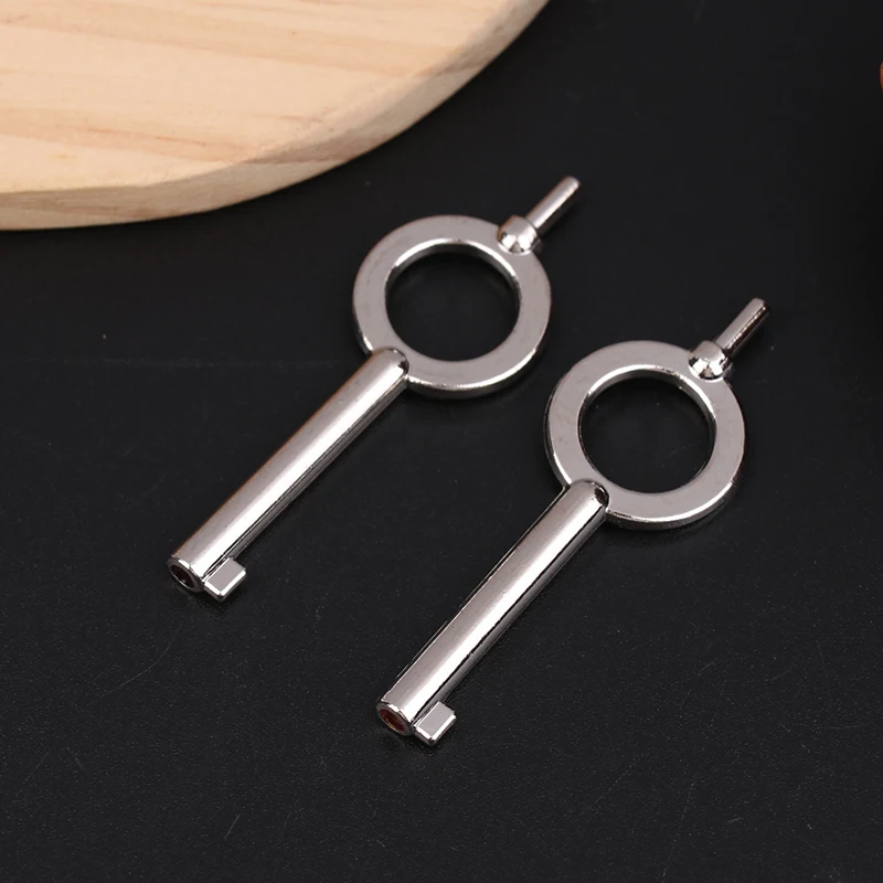 2pcs Standard Law Enforcement Handcuffs Keys American Style Universal Flat Key Blank Special Handcuff Lock Keychain
