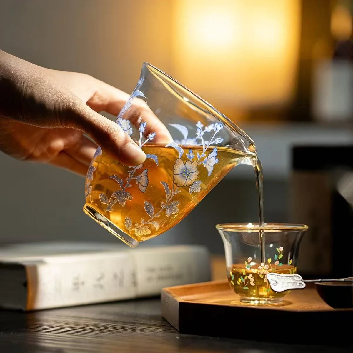 1Pc 250ML High Borosilicate Heat-resistant Glass Fair Cup Handmade Decal Women's KungFu TeaSet Tea Sea Tea Separator Uniform Cup