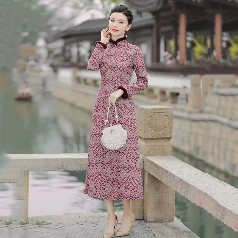 

Длинное улучшенное Cheongsam в китайском стиле, новинка 2025, женское платье в стиле ретро с длинными рукавами, весенне-осеннее платье Qipao