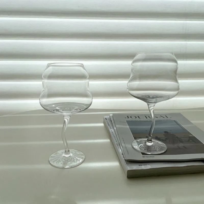 Creative Wine Glass Bent Glasses Cocktail Whisky Coffee Water Cup Goblet Glass Retro Twisted Wine Glass