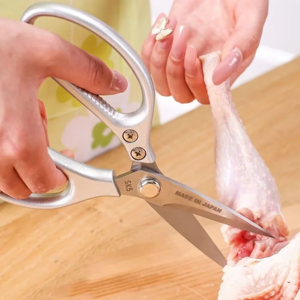Professional 8.5-inch stainless steel scissors with plastic handles，Screws are made of iron image 6