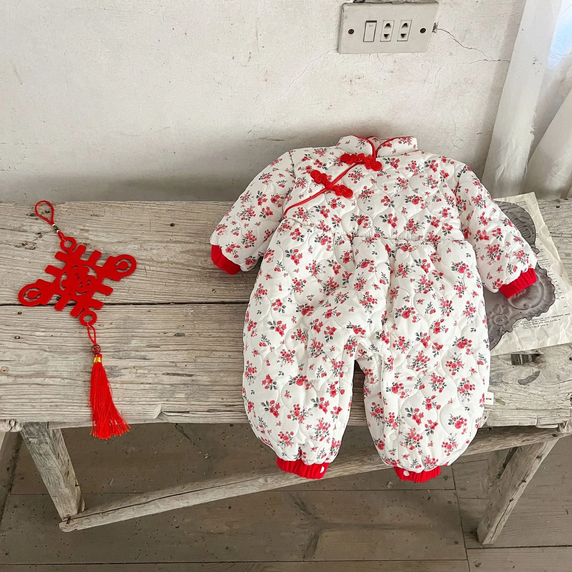 2026 New Winter Baby Girls Chinese Style Padded Romper | Fleece-Lined Floral Jumpsuit | Thick Warm Outfit