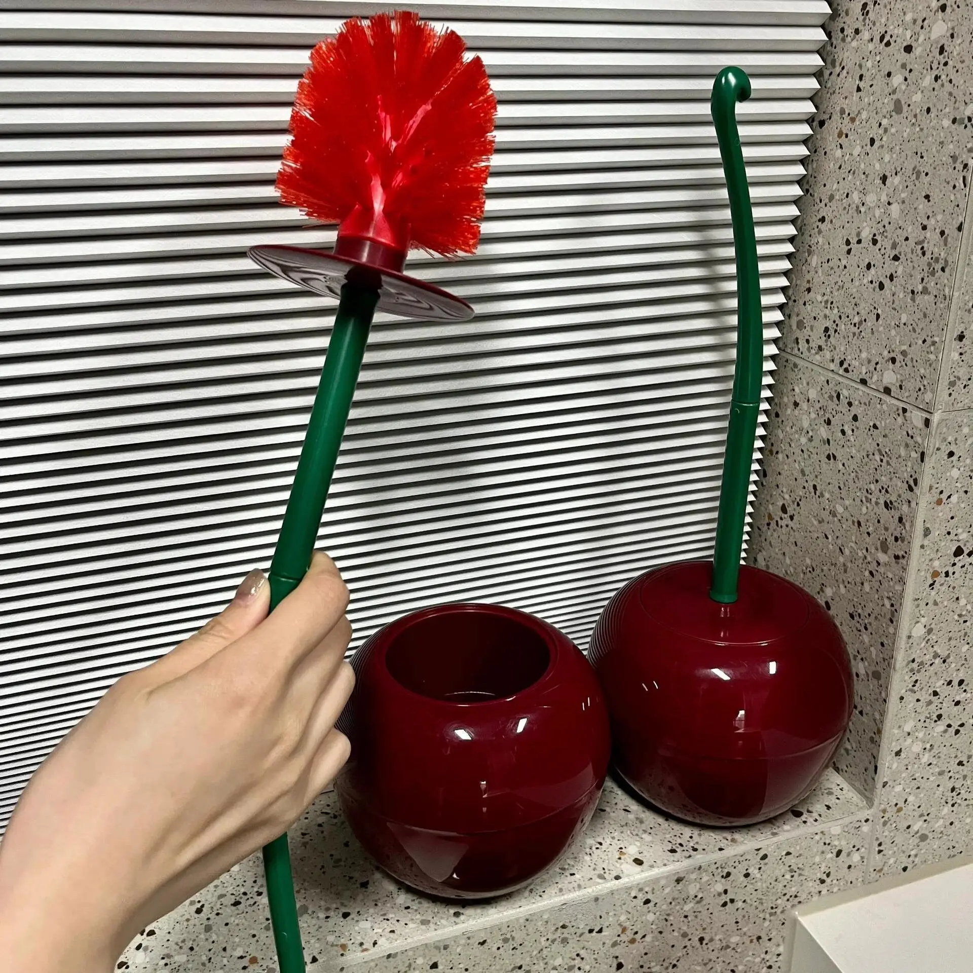 

Cute Cherry Design Toilet Brush, No Dead Corner Household Cleaning Tool, Creative Bathroom Toilet Cleaner Set