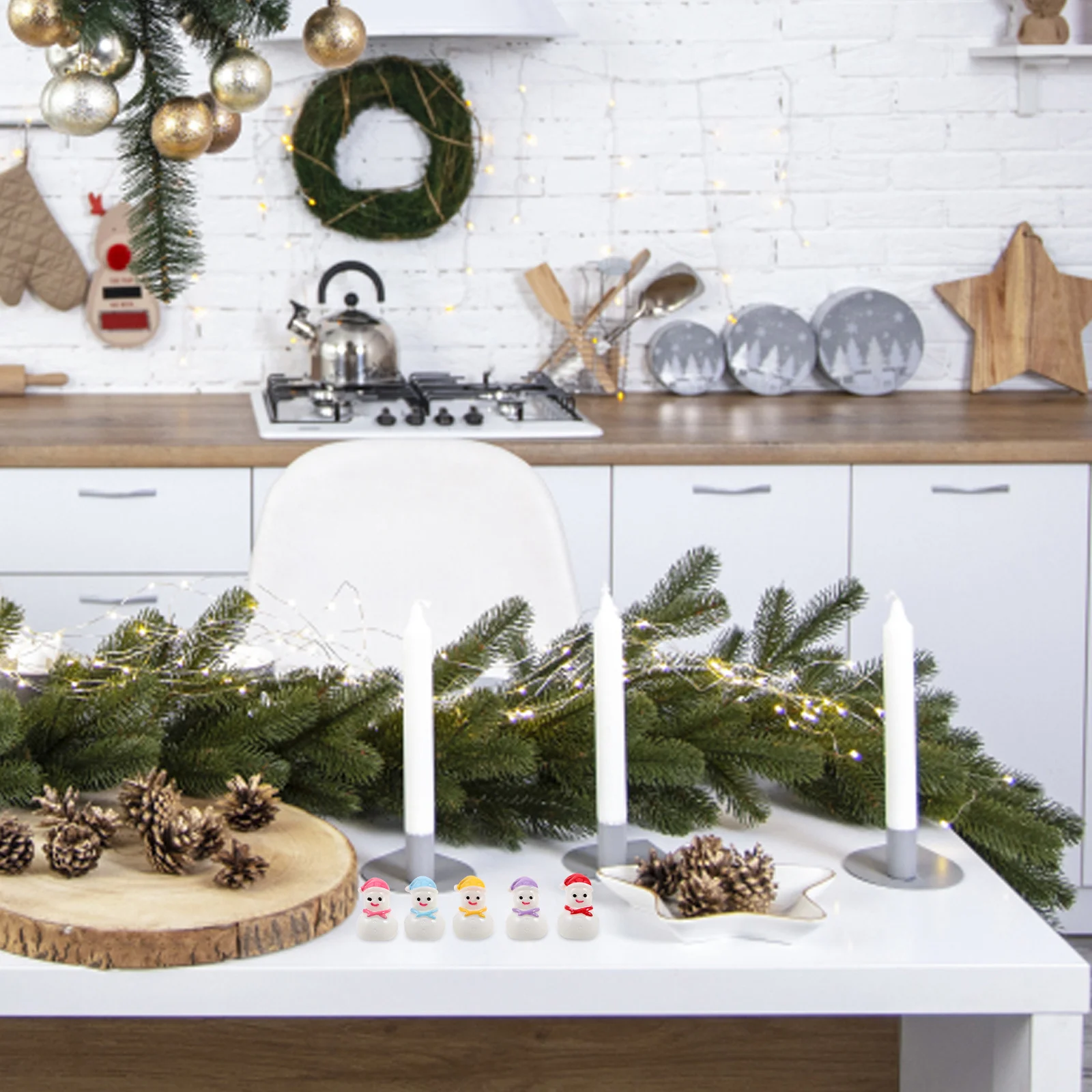 

30Pcs Christmas Mini Snowman Decoration Resin Tiny Figures for Winter Wonderland Miniatures DIY Fairy Globe Cake