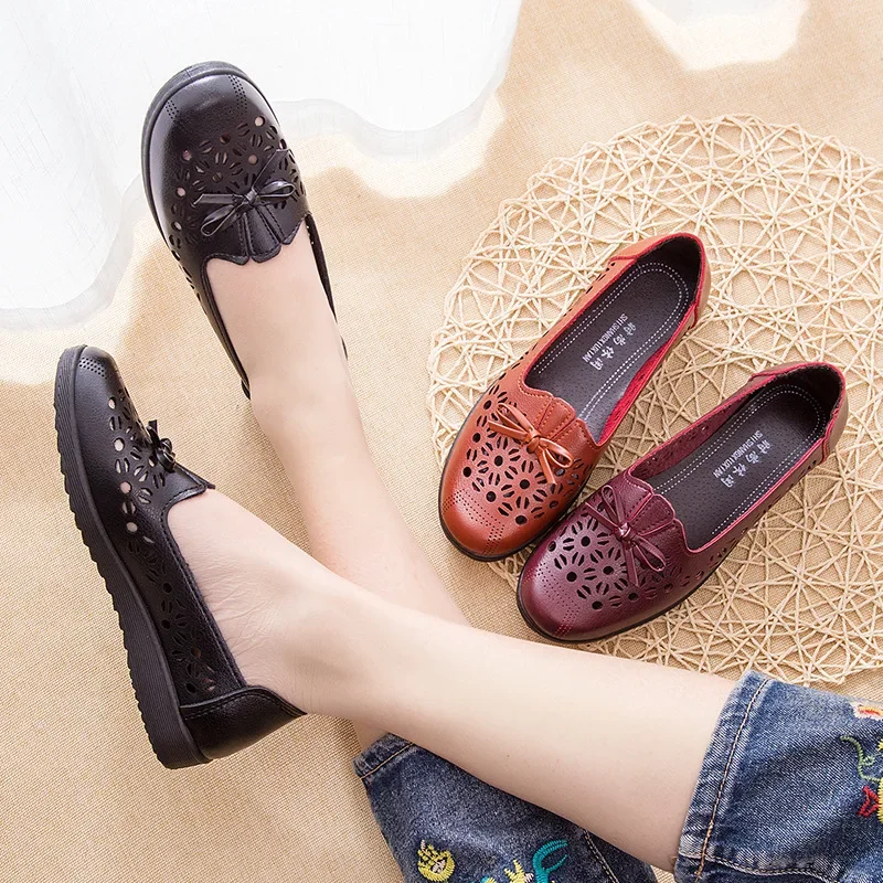 BEYARNE  comfort women flat shoes spring soft cut out lady moccasins autumn casual shoes breathable women without lace