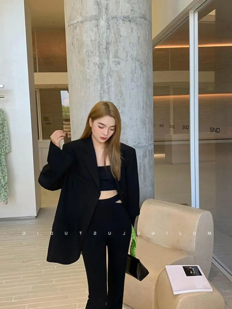 เสื้อเบลเซอร์ผู้หญิงคุณภาพสูง กระดุมสองแถว ทรงบับเบิ้ล แต่งพู่ ปักลาย คอวี ตัดสี