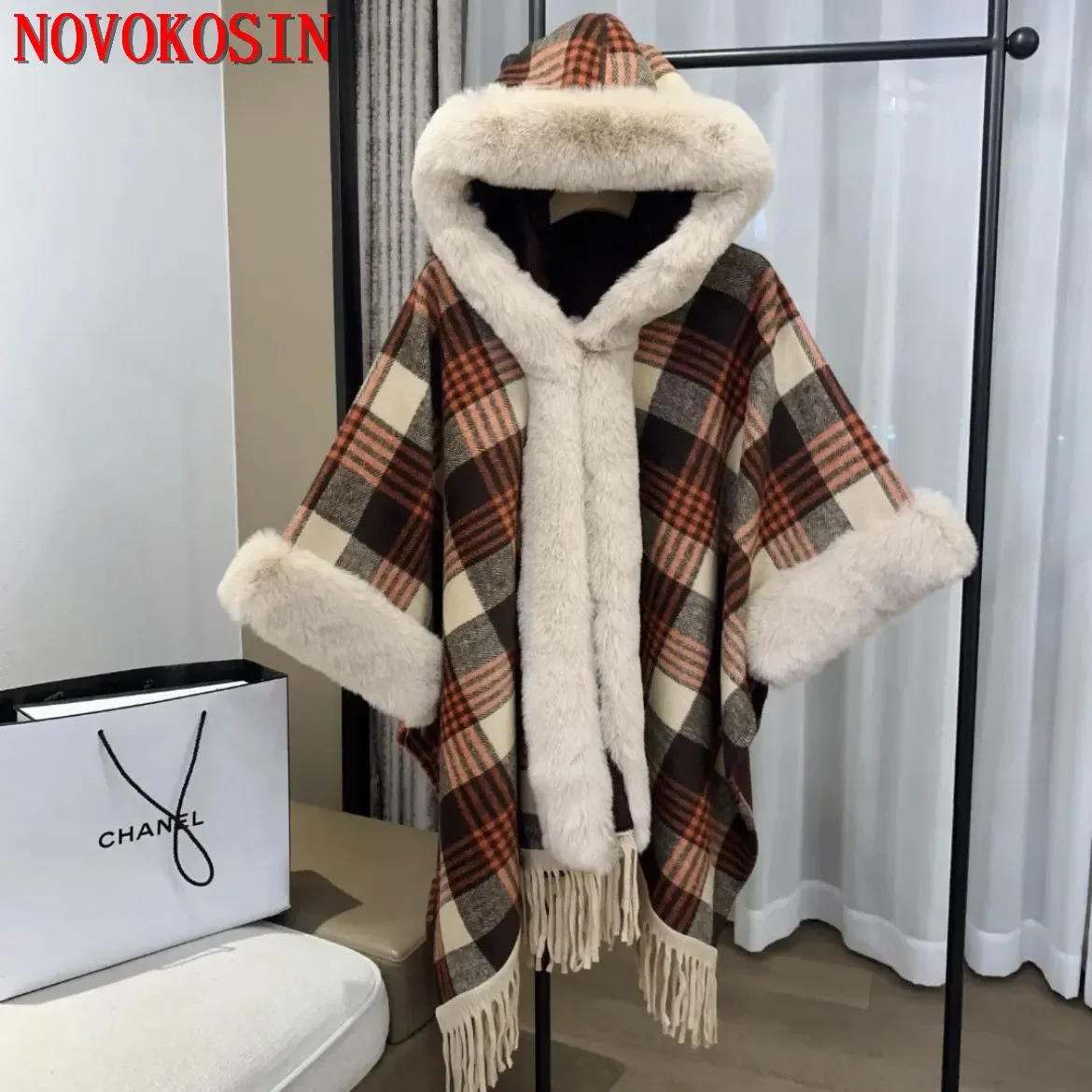 Faux Fur Neck Cape Batwing Sleeves Loose Long Outstreet Wear Women Poncho Striped Striped Winter Thick Velvet Coat With Hat