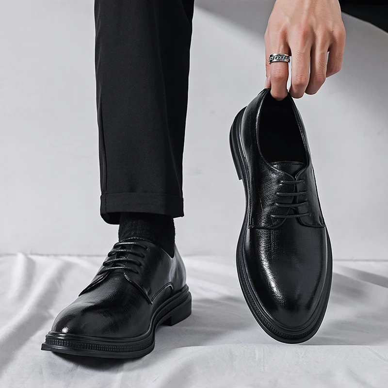 2024 New fashion oxford men\'s dress shoes formal business lace up pointed toe office leather shoes elegant men\'s dress shoes