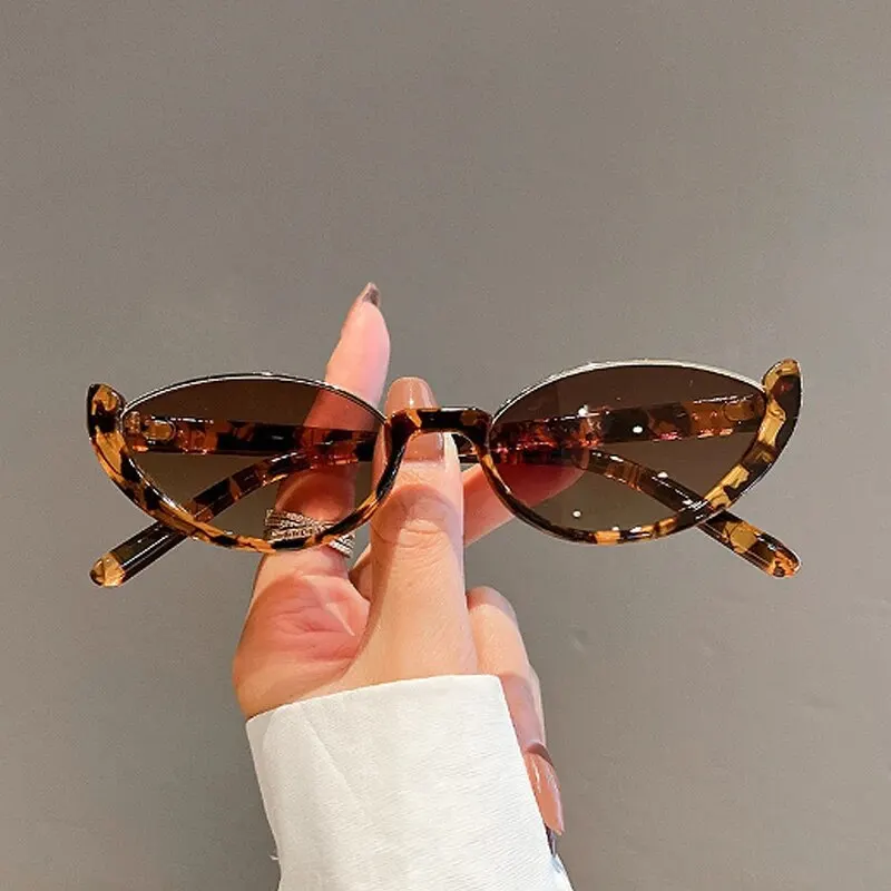 Einzigartige Halbrahmen-Cat-Eye-Sonnenbrille für Damen, neuer modischer Stil, Nieten-Sonnenbrille, kleine Cateye-Brille, UV400-Schutz.