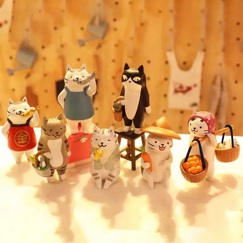 Cat's vegetable market sells fish, cat sells bananas, cat has a total of 7 different cat blind box decorations