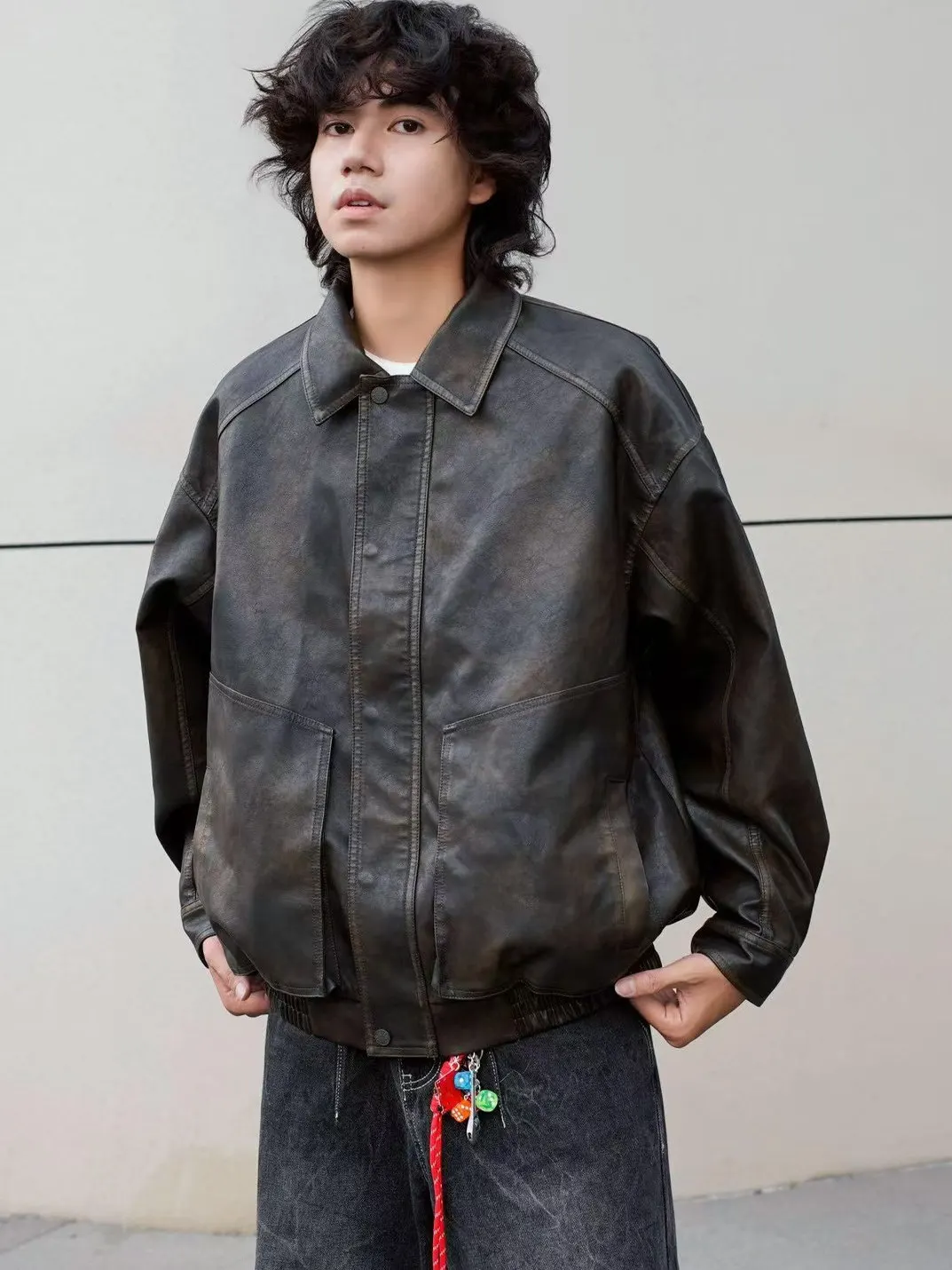 

Мужская демисезонная повседневная куртка из искусственной кожи под старину, цвет темно-коричневый, с воротником-стойкой, на молнии, теплая