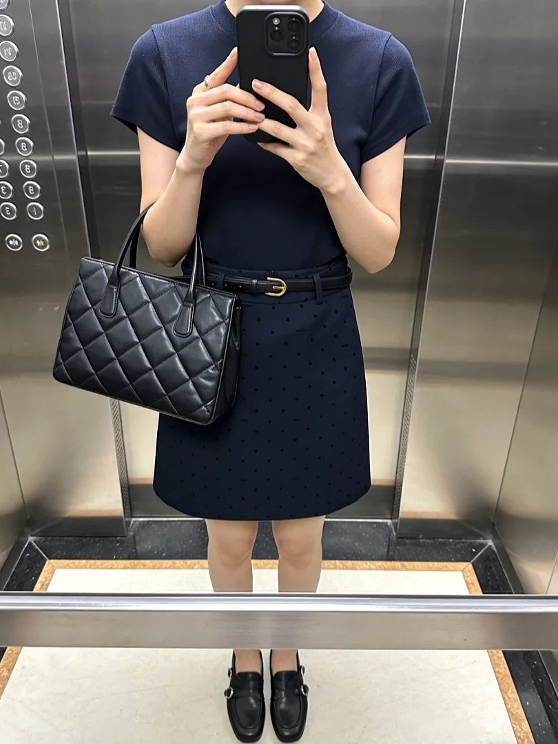 

Summer 2026 Women's Classic Loose round Ne T-irt A-line Skirt Polka Dot Set Faionable Versatile Casual Outfit