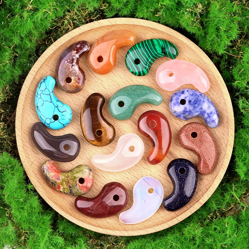 

18x30mm Ancient Japanese Magatama Gemstone Natural Stone Reiki Healing Crystals Decorative Pendant Lucky Amulet Couple Gifts