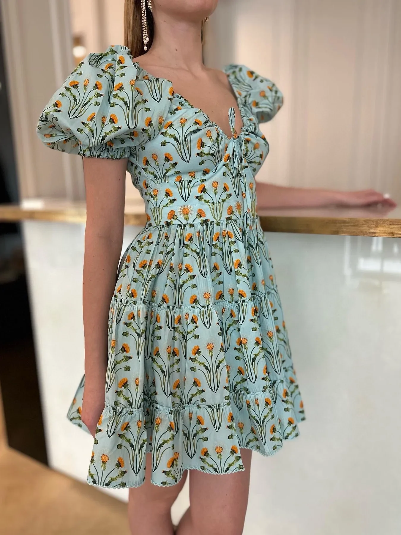 

Женское синее хлопковое платье с цветочным принтом, повседневное платье мини-длины с v-образным вырезом и пышными рукавами