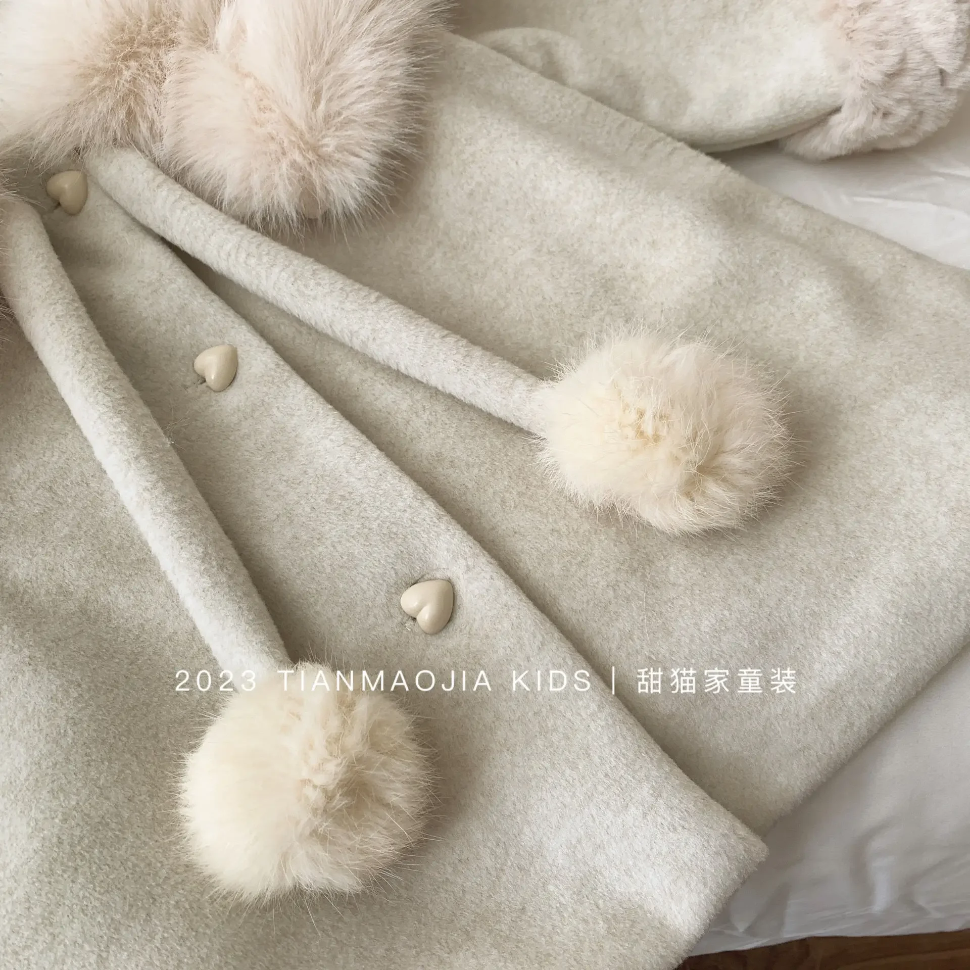 Korean Girls Winter New Fashionable Children Clothing Large Woolen Collar Coat Long Sleeved Woolen Coat for Girls Trendy