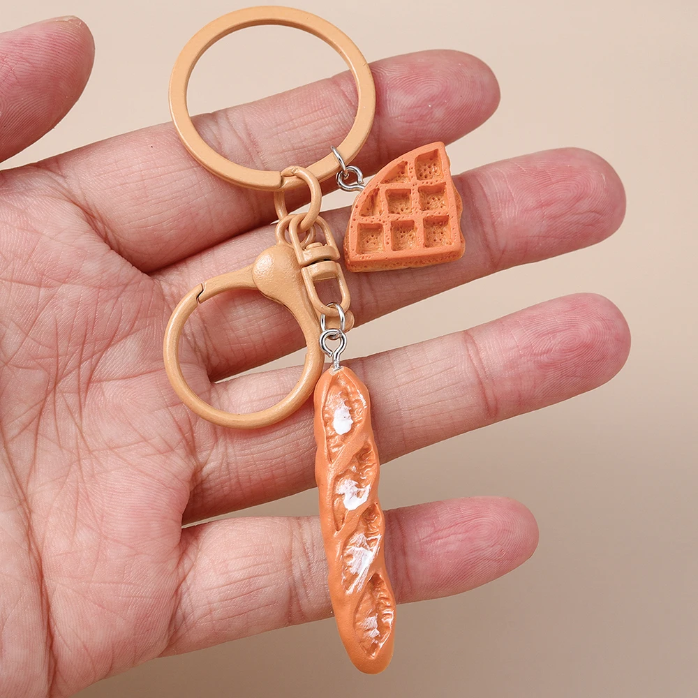 Niedlicher Schlüsselanhänger in Form eines Brotbrotes, Croissant- oder Butterbrot-Designs, für Damen und Herren, als Anhänger für Handtaschen, zum Selbergestalten von Schmuck und zur Dekoration. – Detail 7
