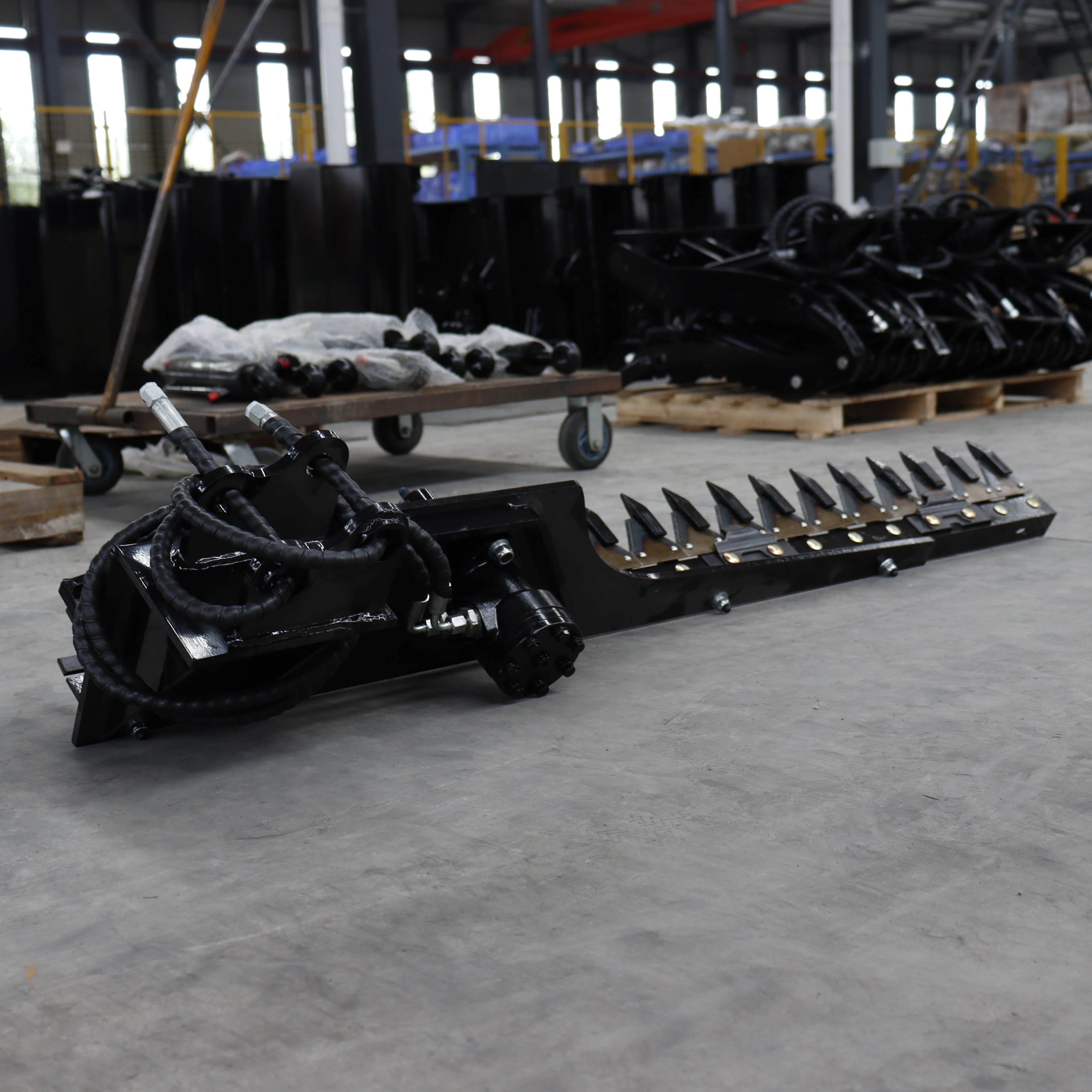 

Skid Steer Hedge Trimmer 1.0 to 3.5 Ton Excavator Scissors Grass Hydraulic Hedge Trimmer